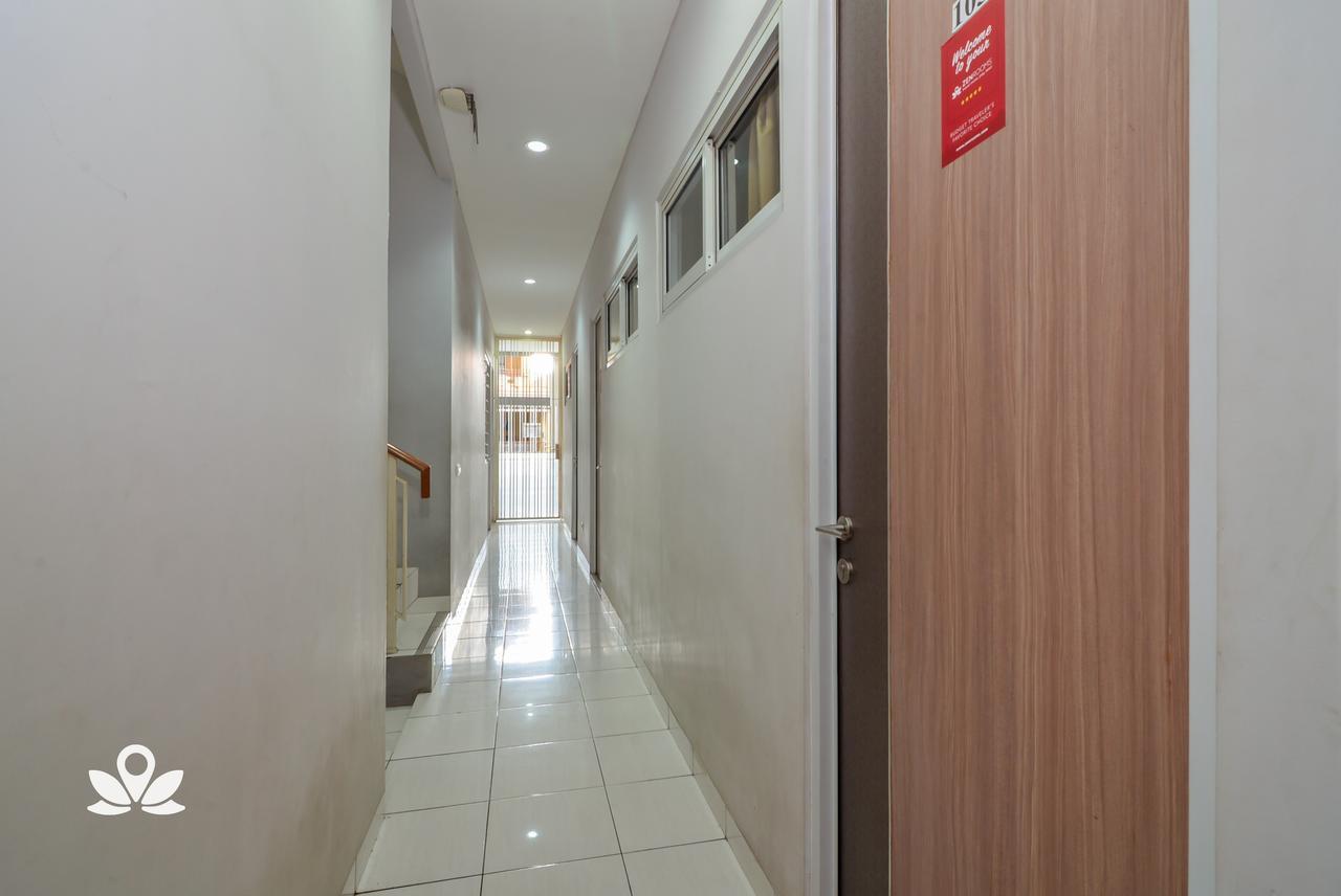 Zen Rooms Karet Pedurenan Джакарта Экстерьер фото
